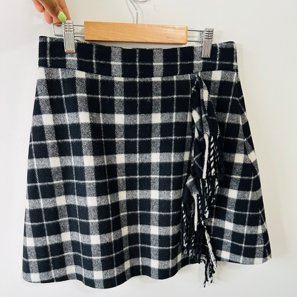 Kate Spade New York Rustic Mini Skirt With Cascading Fringe Size 2 NWOT - Picture 6 of 9